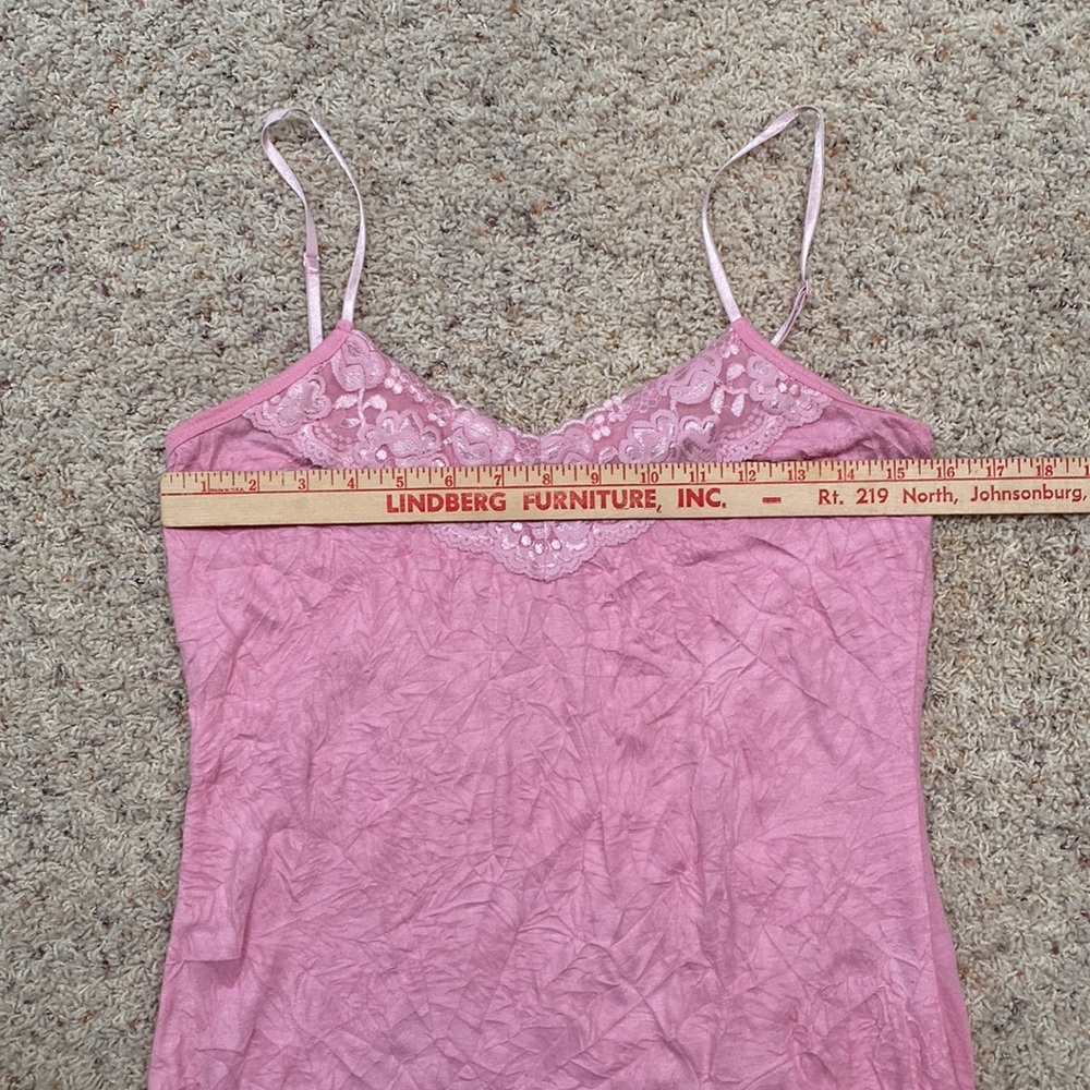 Sold as a set.Womens Maurices medium top with Womens Maurices large tank top. - Picture 14 of 15